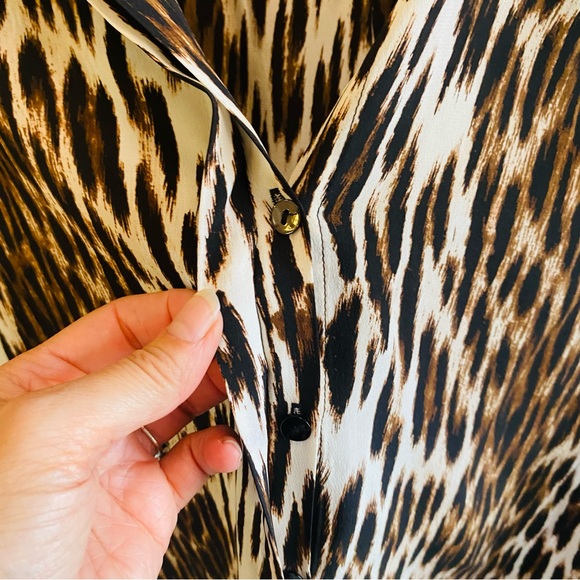 L'Agence Leopard Print Silk Button Down Blouse Sz M - Picture 4 of 5